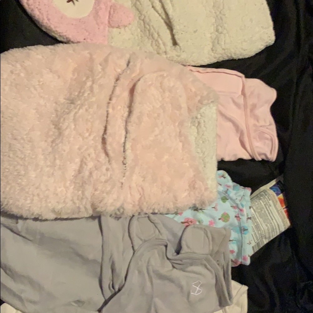 Six swaddles in great condition